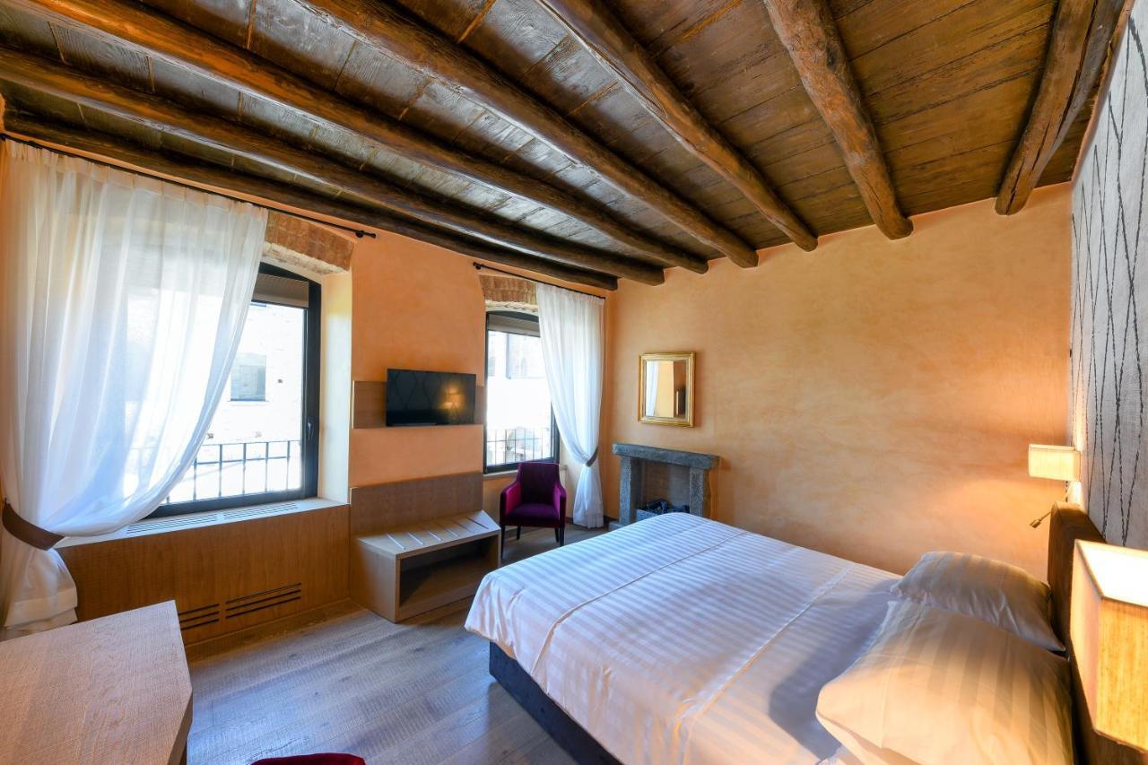 Relais & Spa Castello Di Casiglio Erba Luaran gambar