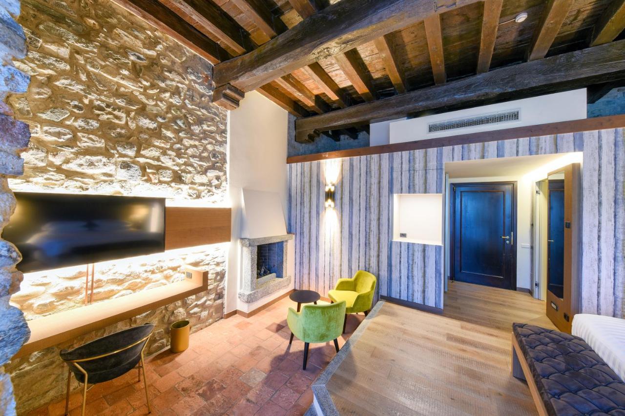 Relais & Spa Castello Di Casiglio Erba Luaran gambar