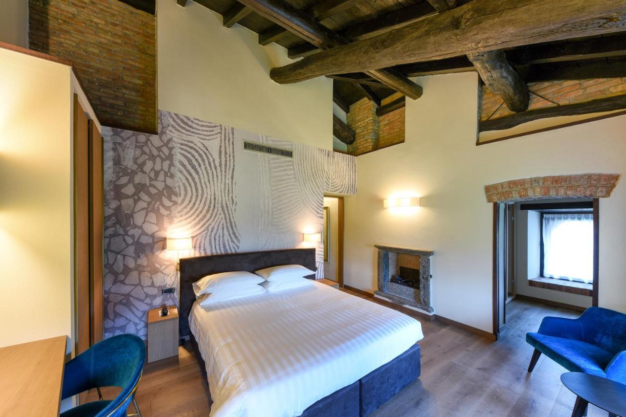 Relais & Spa Castello Di Casiglio Erba Luaran gambar