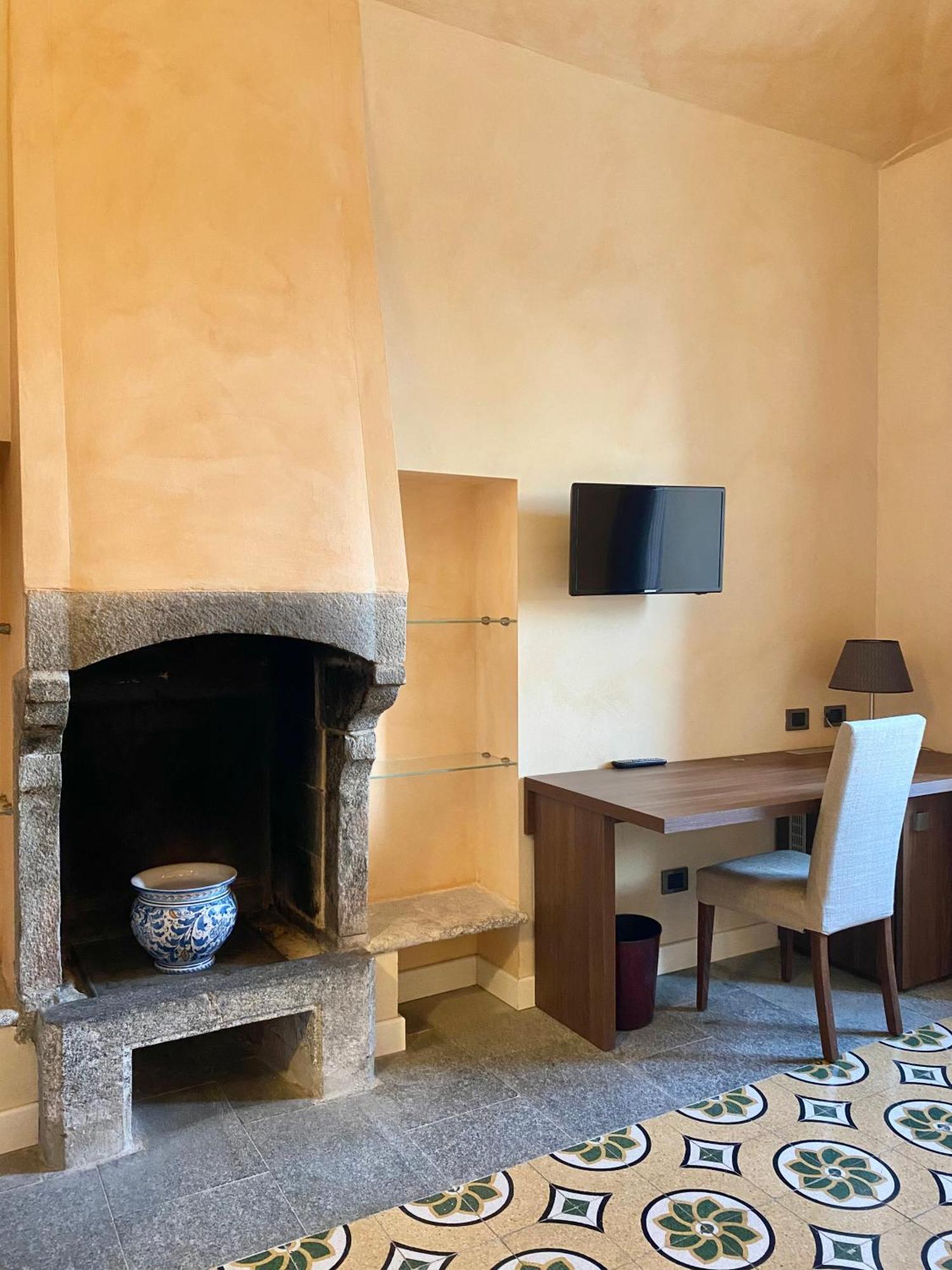 Relais & Spa Castello Di Casiglio Erba Bilik gambar
