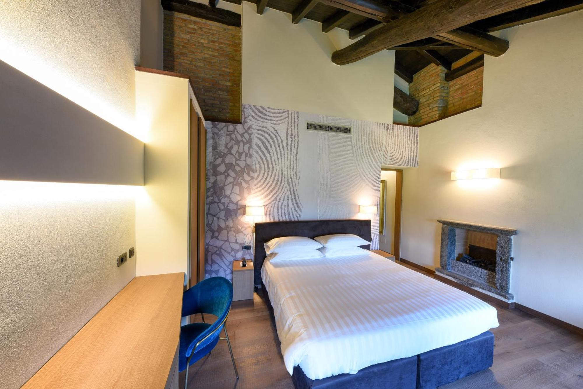 Relais & Spa Castello Di Casiglio Erba Bilik gambar